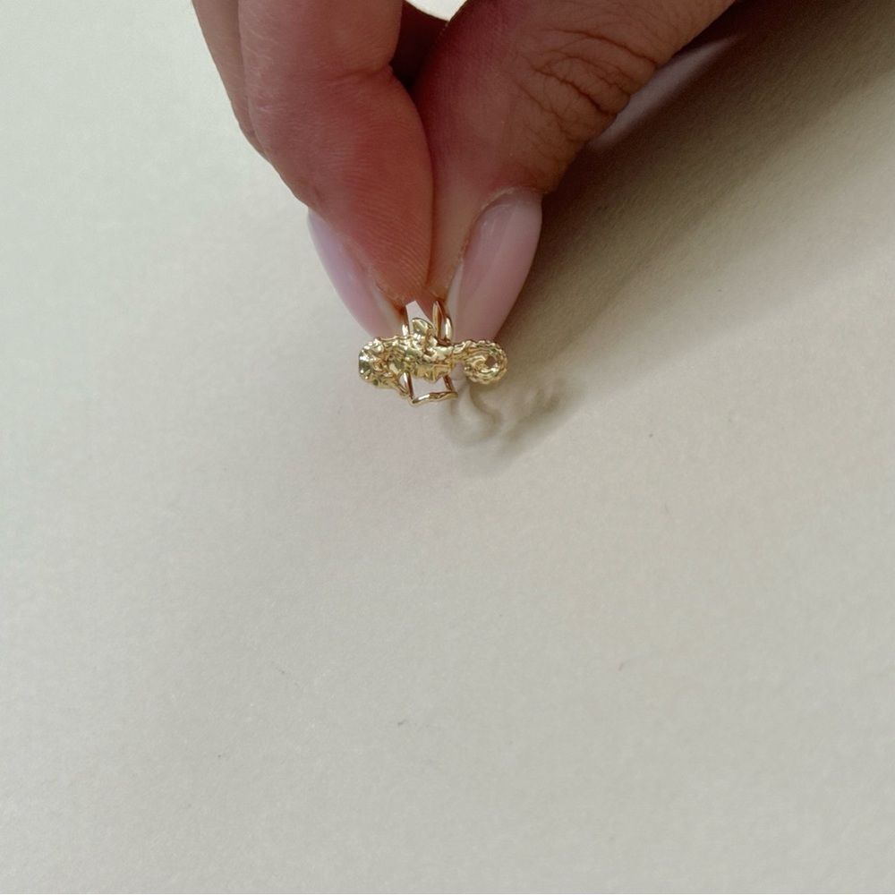 Seahorse Ear Cuff #1774 - Picture 3 of 4